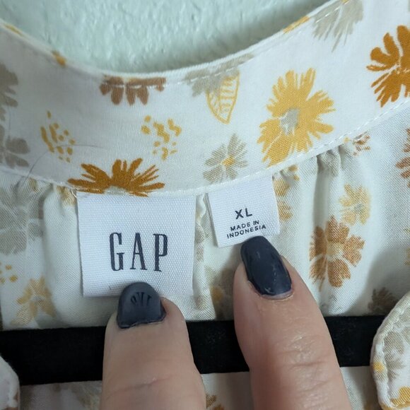 GAP white and yellow floral long sleeve boho top - Picture 3 of 3